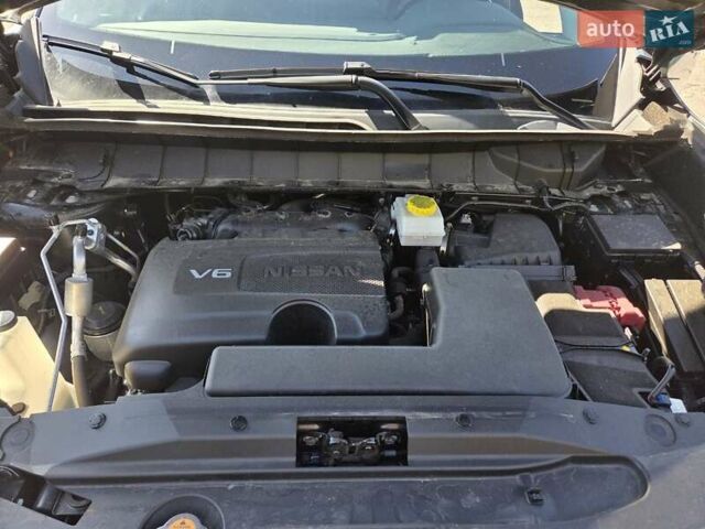 Серый Ниссан Патфайндер, объемом двигателя 3.5 л и пробегом 50 тыс. км за 37500 $, фото 9 на Automoto.ua