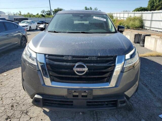 Сірий Ніссан Патфайндер, об'ємом двигуна 3.5 л та пробігом 52 тис. км за 7500 $, фото 5 на Automoto.ua