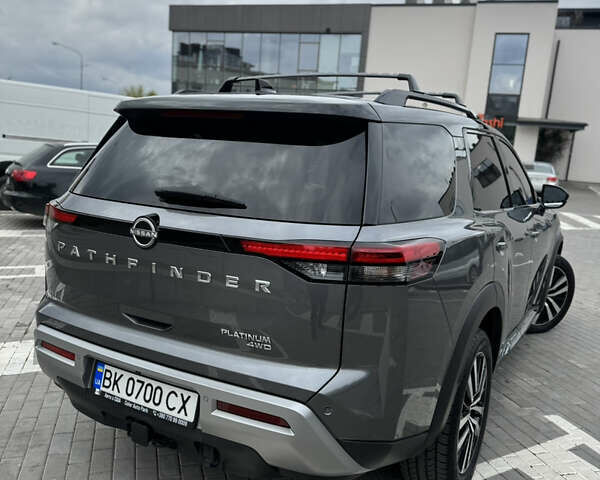 Ніссан Патфайндер 2022 у Рівному на Automoto.ua Сірий Ніссан Патфайндер, об'ємом двигуна 3.5 л та пробігом 53 тис. км за 37500 $, фото 13 на Automoto.ua