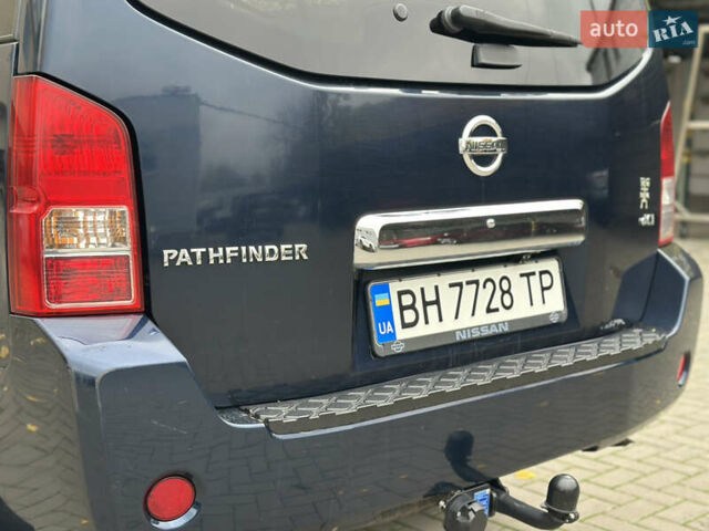 Синий Ниссан Патфайндер, объемом двигателя 2.49 л и пробегом 218 тыс. км за 9000 $, фото 9 на Automoto.ua