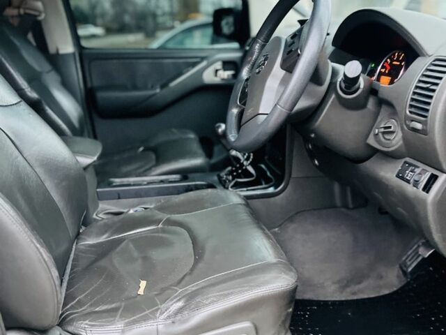 Синій Ніссан Патфайндер, об'ємом двигуна 2.5 л та пробігом 200 тис. км за 4250 $, фото 11 на Automoto.ua