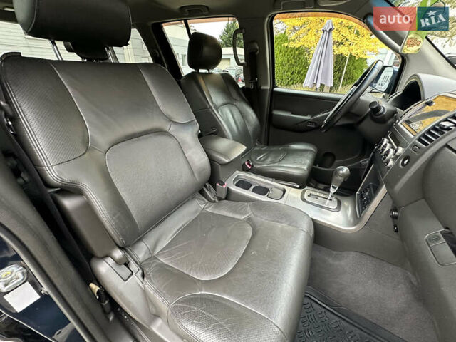 Синий Ниссан Патфайндер, объемом двигателя 2.49 л и пробегом 218 тыс. км за 9000 $, фото 22 на Automoto.ua