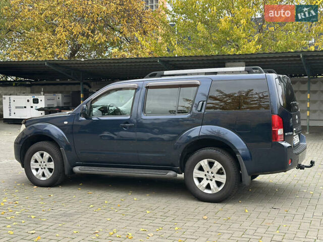 Синий Ниссан Патфайндер, объемом двигателя 2.49 л и пробегом 218 тыс. км за 9000 $, фото 11 на Automoto.ua