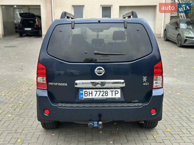 Синий Ниссан Патфайндер, объемом двигателя 2.49 л и пробегом 218 тыс. км за 9000 $, фото 8 на Automoto.ua