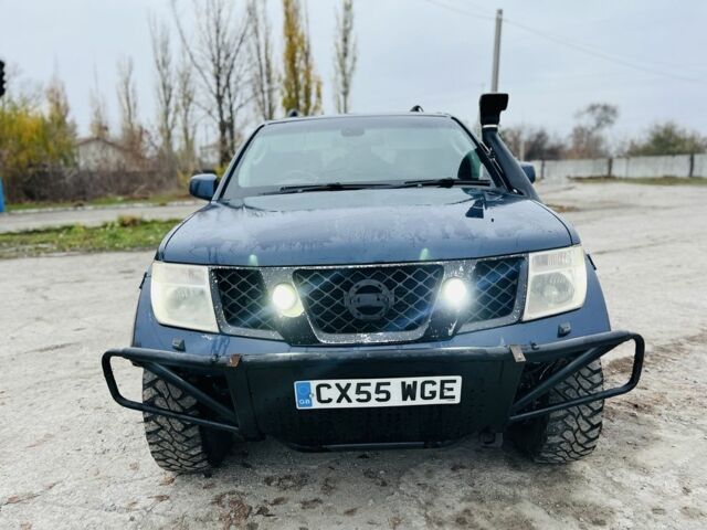 Синій Ніссан Патфайндер, об'ємом двигуна 2.5 л та пробігом 200 тис. км за 4250 $, фото 1 на Automoto.ua