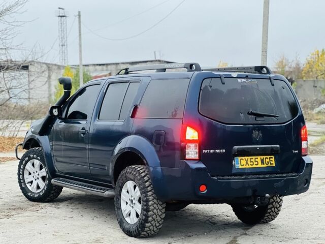 Синій Ніссан Патфайндер, об'ємом двигуна 2.5 л та пробігом 200 тис. км за 4250 $, фото 14 на Automoto.ua