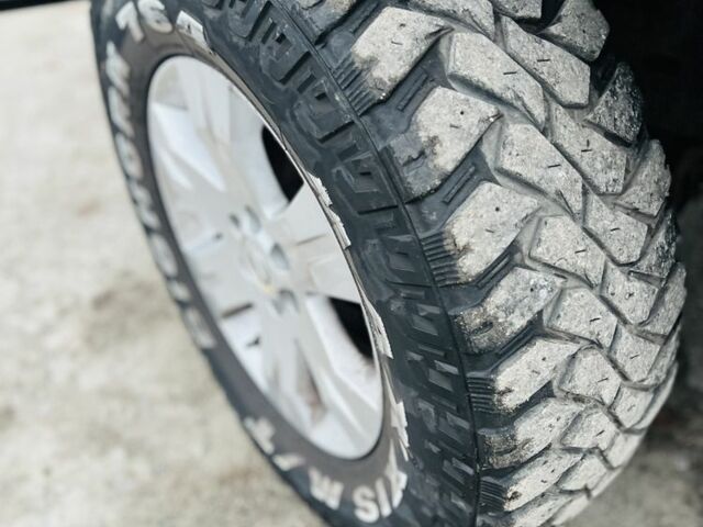 Синій Ніссан Патфайндер, об'ємом двигуна 2.5 л та пробігом 200 тис. км за 4250 $, фото 7 на Automoto.ua