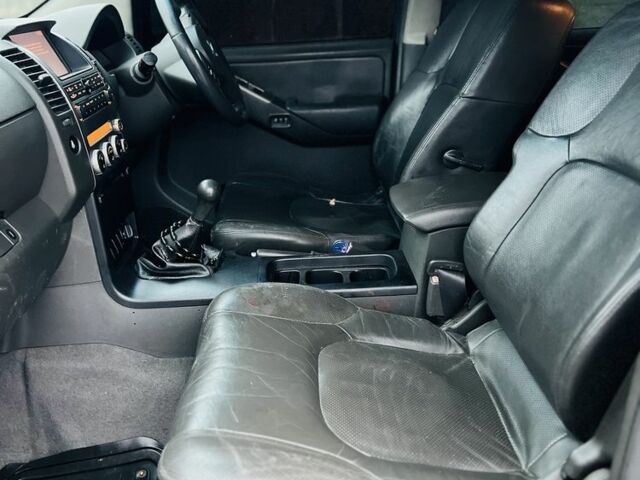 Синій Ніссан Патфайндер, об'ємом двигуна 2.5 л та пробігом 200 тис. км за 4250 $, фото 9 на Automoto.ua