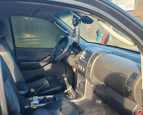 Синий Ниссан Патфайндер, объемом двигателя 2.5 л и пробегом 290 тыс. км за 9500 $, фото 8 на Automoto.ua