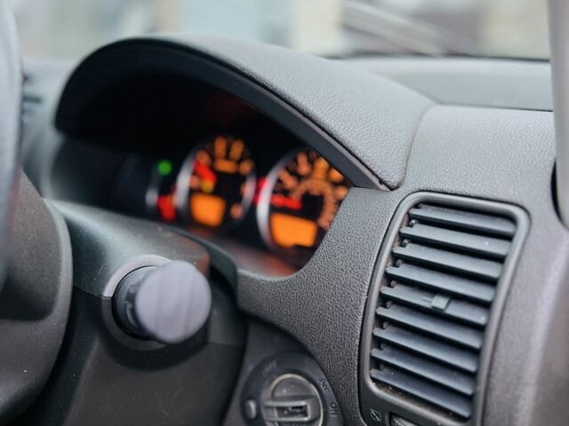 Синій Ніссан Патфайндер, об'ємом двигуна 2.5 л та пробігом 200 тис. км за 4250 $, фото 13 на Automoto.ua