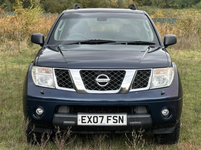 Синий Ниссан Патфайндер, объемом двигателя 2.5 л и пробегом 138 тыс. км за 4600 $, фото 1 на Automoto.ua