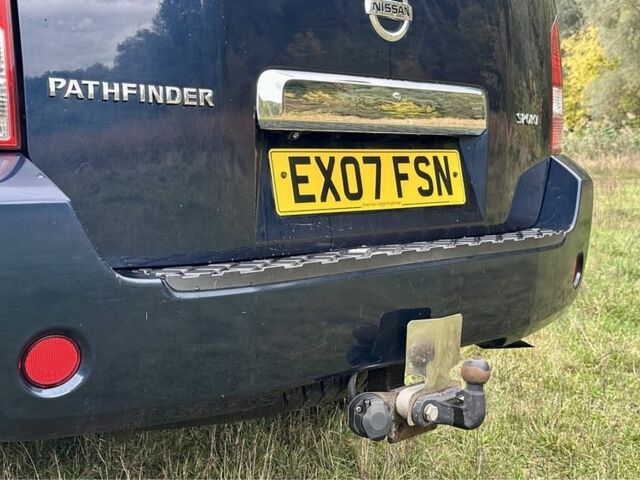 Синий Ниссан Патфайндер, объемом двигателя 2.5 л и пробегом 138 тыс. км за 4600 $, фото 7 на Automoto.ua