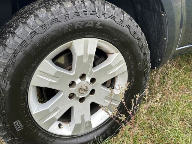 Синий Ниссан Патфайндер, объемом двигателя 2.5 л и пробегом 138 тыс. км за 4600 $, фото 20 на Automoto.ua