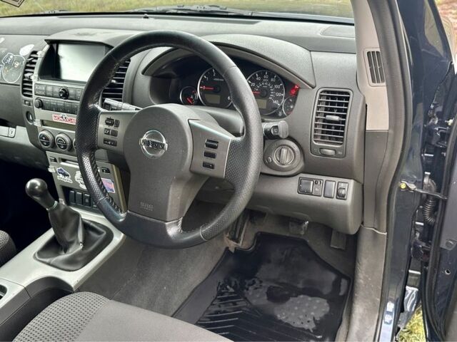 Синий Ниссан Патфайндер, объемом двигателя 2.5 л и пробегом 138 тыс. км за 4600 $, фото 9 на Automoto.ua