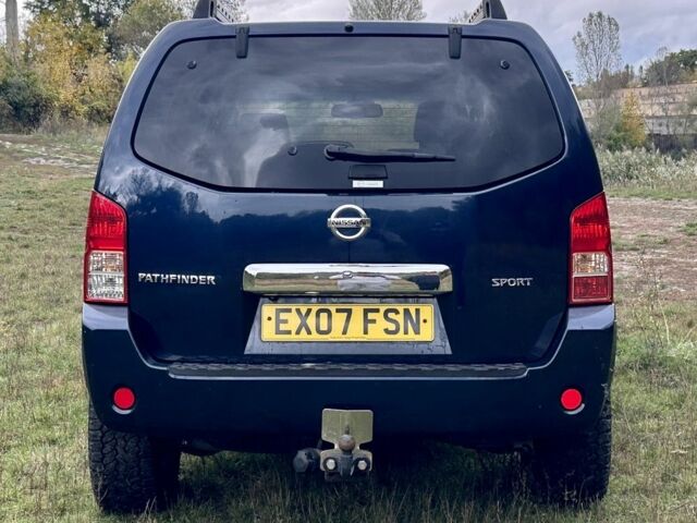 Синий Ниссан Патфайндер, объемом двигателя 2.5 л и пробегом 138 тыс. км за 4600 $, фото 5 на Automoto.ua
