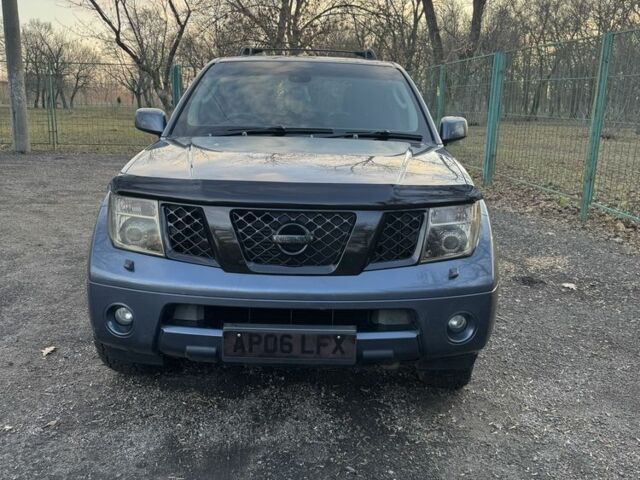 Ниссан Патфайндер 2007 в Павлограде на Automoto.ua Синий Ниссан Патфайндер, объемом двигателя 2.5 л и пробегом 240 тыс. км за 5500 $, фото 1 на Automoto.ua
