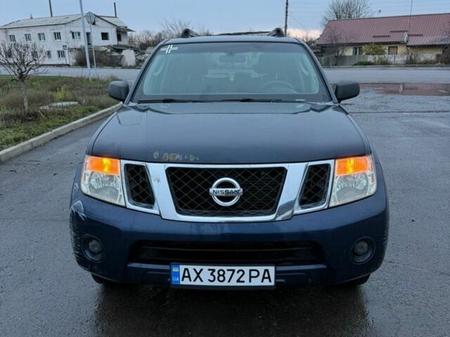 Синий Ниссан Патфайндер, объемом двигателя 4 л и пробегом 115 тыс. км за 5000 $, фото 9 на Automoto.ua