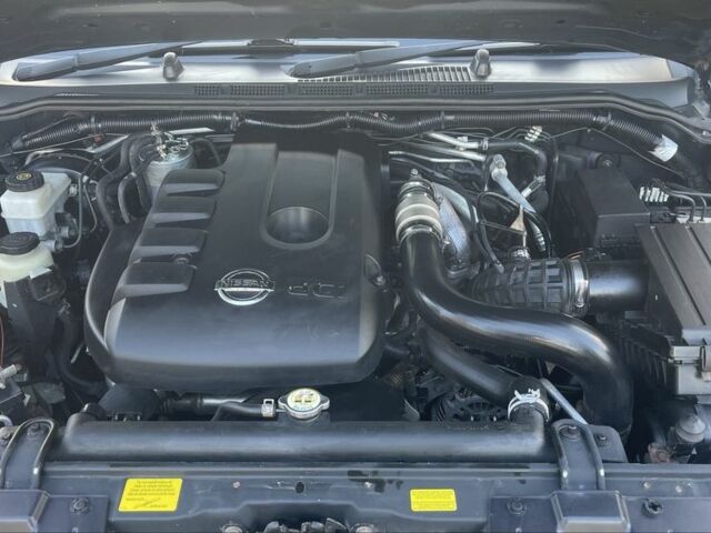 Синий Ниссан Патфайндер, объемом двигателя 2.5 л и пробегом 336 тыс. км за 5500 $, фото 22 на Automoto.ua