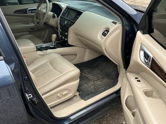 Синий Ниссан Патфайндер, объемом двигателя 3.5 л и пробегом 215 тыс. км за 13000 $, фото 1 на Automoto.ua