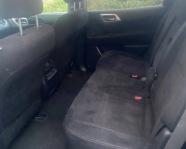 Синий Ниссан Патфайндер, объемом двигателя 3.5 л и пробегом 210 тыс. км за 14900 $, фото 5 на Automoto.ua