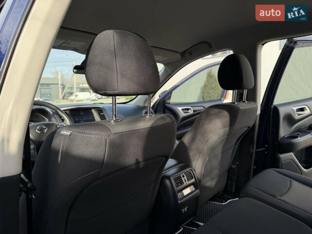 Синий Ниссан Патфайндер, объемом двигателя 3.5 л и пробегом 84 тыс. км за 19800 $, фото 62 на Automoto.ua