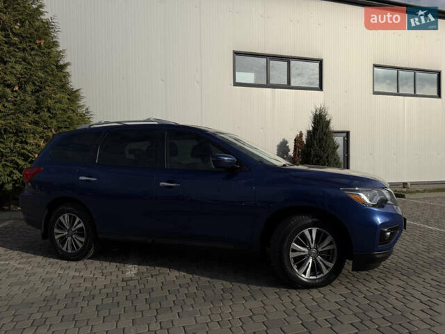 Синий Ниссан Патфайндер, объемом двигателя 3.5 л и пробегом 84 тыс. км за 19800 $, фото 11 на Automoto.ua