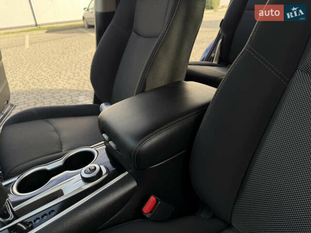 Синий Ниссан Патфайндер, объемом двигателя 3.5 л и пробегом 84 тыс. км за 19800 $, фото 73 на Automoto.ua