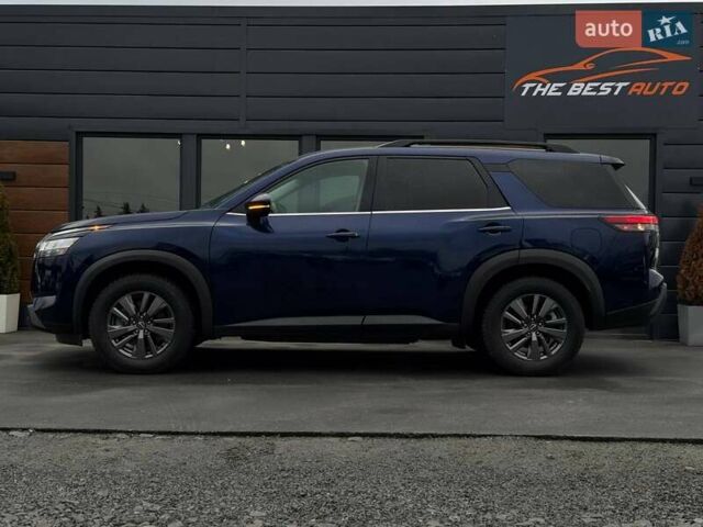 Синий Ниссан Патфайндер, объемом двигателя 3.5 л и пробегом 98 тыс. км за 32900 $, фото 6 на Automoto.ua