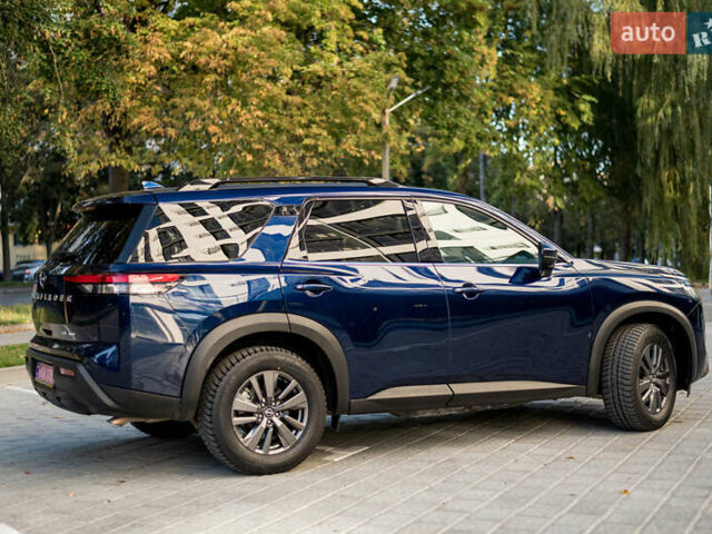 Синий Ниссан Патфайндер, объемом двигателя 3.5 л и пробегом 98 тыс. км за 32900 $, фото 4 на Automoto.ua