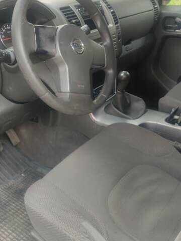 Зеленый Ниссан Патфайндер, объемом двигателя 2.49 л и пробегом 350 тыс. км за 6900 $, фото 6 на Automoto.ua