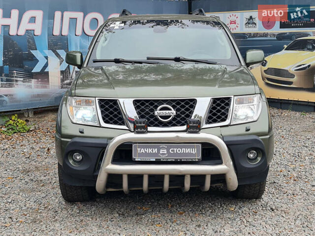 Зелений Ніссан Патфайндер, об'ємом двигуна 2.49 л та пробігом 286 тис. км за 8900 $, фото 1 на Automoto.ua