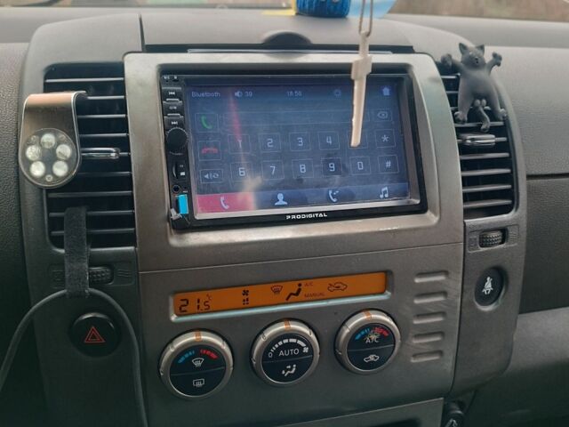 Зеленый Ниссан Патфайндер, объемом двигателя 0 л и пробегом 437 тыс. км за 4000 $, фото 9 на Automoto.ua