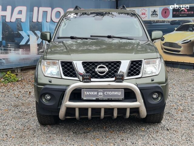 Зеленый Ниссан Патфайндер, объемом двигателя 0 л и пробегом 286 тыс. км за 8900 $, фото 1 на Automoto.ua