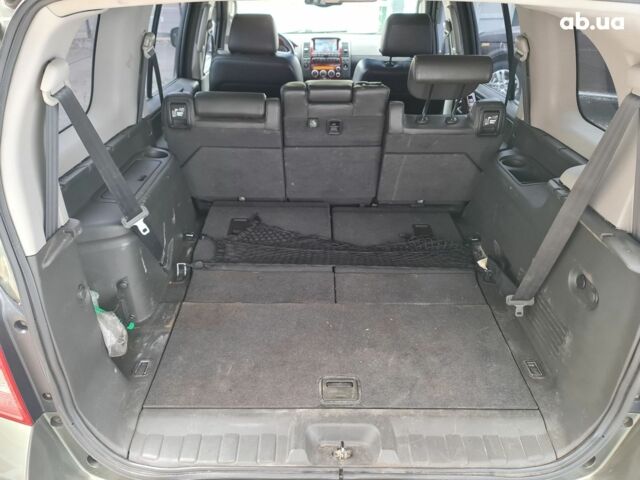 Зеленый Ниссан Патфайндер, объемом двигателя 0 л и пробегом 286 тыс. км за 8900 $, фото 13 на Automoto.ua