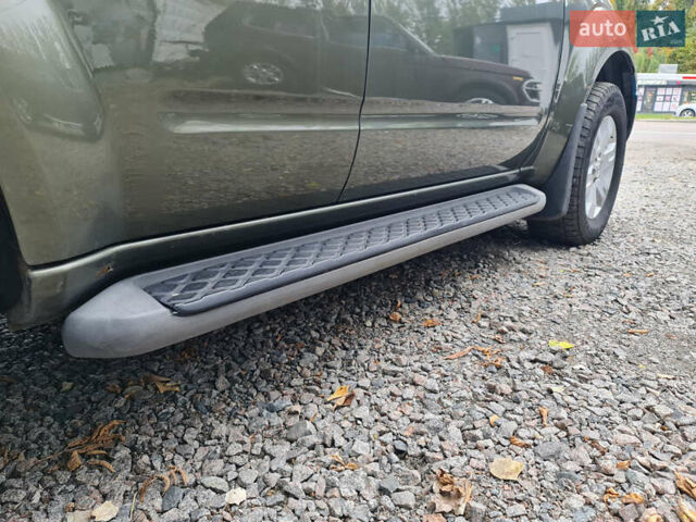 Зелений Ніссан Патфайндер, об'ємом двигуна 2.49 л та пробігом 286 тис. км за 8900 $, фото 25 на Automoto.ua