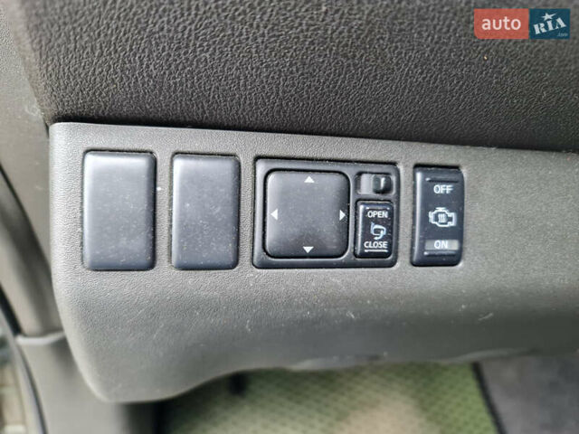 Зелений Ніссан Патфайндер, об'ємом двигуна 2.49 л та пробігом 286 тис. км за 8900 $, фото 19 на Automoto.ua