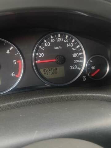 Зеленый Ниссан Патфайндер, объемом двигателя 2.49 л и пробегом 350 тыс. км за 6900 $, фото 2 на Automoto.ua