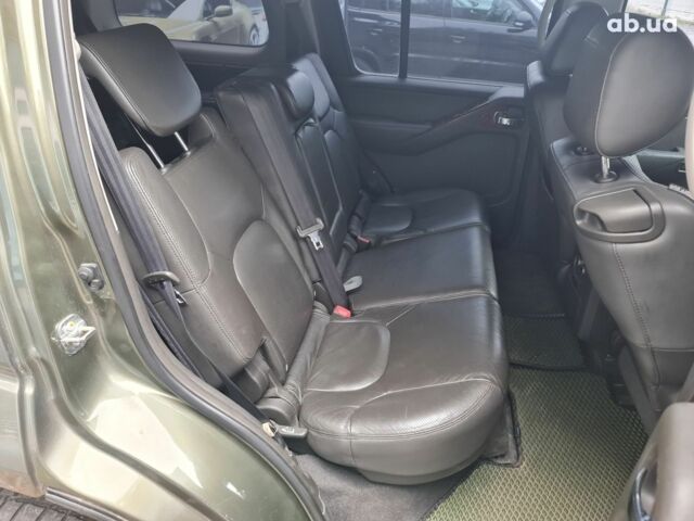 Зеленый Ниссан Патфайндер, объемом двигателя 0 л и пробегом 286 тыс. км за 8900 $, фото 12 на Automoto.ua