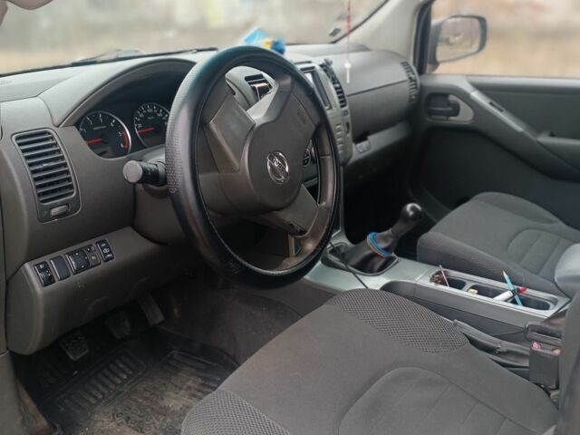 Зеленый Ниссан Патфайндер, объемом двигателя 0 л и пробегом 437 тыс. км за 4000 $, фото 5 на Automoto.ua