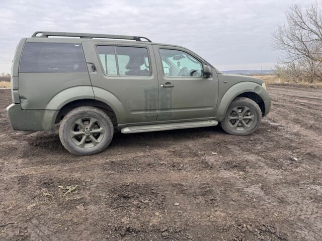 Зелений Ніссан Патфайндер, об'ємом двигуна 0 л та пробігом 223 тис. км за 3118 $, фото 4 на Automoto.ua