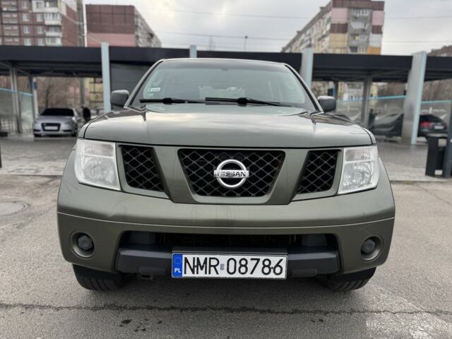 Зелений Ніссан Патфайндер, об'ємом двигуна 2.5 л та пробігом 230 тис. км за 5500 $, фото 10 на Automoto.ua