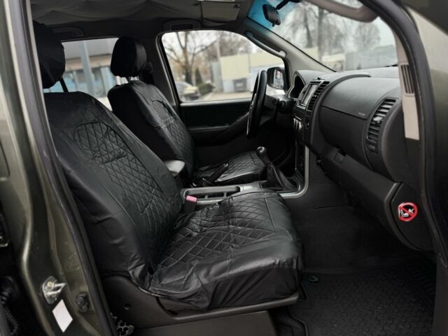 Зелений Ніссан Патфайндер, об'ємом двигуна 2.5 л та пробігом 230 тис. км за 5500 $, фото 11 на Automoto.ua