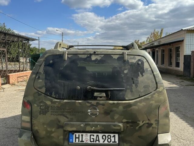 Зеленый Ниссан Патфайндер, объемом двигателя 2.5 л и пробегом 330 тыс. км за 5500 $, фото 6 на Automoto.ua