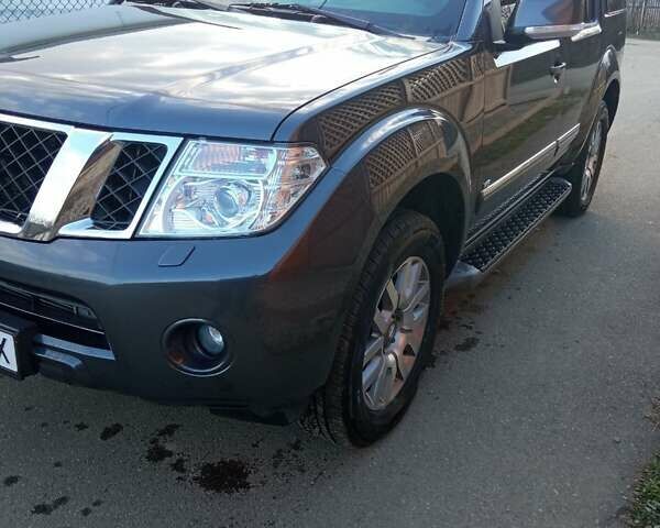 Зеленый Ниссан Патфайндер, объемом двигателя 2.99 л и пробегом 118 тыс. км за 19970 $, фото 1 на Automoto.ua