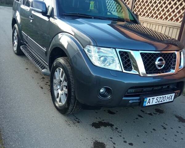 Зеленый Ниссан Патфайндер, объемом двигателя 2.99 л и пробегом 118 тыс. км за 19970 $, фото 3 на Automoto.ua