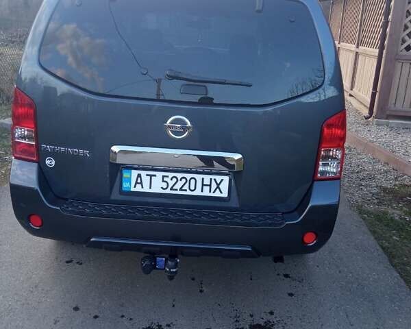 Зеленый Ниссан Патфайндер, объемом двигателя 2.99 л и пробегом 118 тыс. км за 19970 $, фото 9 на Automoto.ua