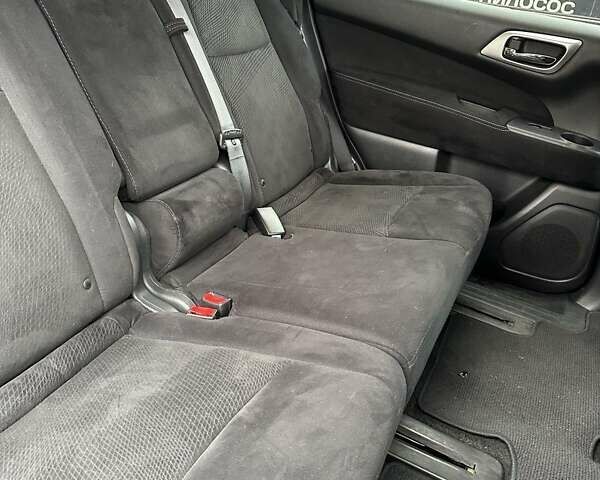 Зеленый Ниссан Патфайндер, объемом двигателя 3.5 л и пробегом 238 тыс. км за 11500 $, фото 13 на Automoto.ua