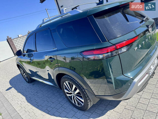 Ніссан Патфайндер 2022 у Рівному на Automoto.ua Зелений Ніссан Патфайндер, об'ємом двигуна 3.5 л та пробігом 48 тис. км за 39000 $, фото 3 на Automoto.ua