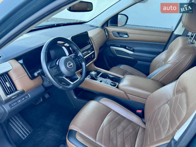 Ніссан Патфайндер 2022 у Рівному на Automoto.ua Зелений Ніссан Патфайндер, об'ємом двигуна 3.5 л та пробігом 48 тис. км за 39000 $, фото 12 на Automoto.ua