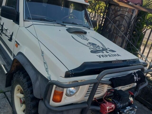 Белый Ниссан Патрол, объемом двигателя 0 л и пробегом 200 тыс. км за 8500 $, фото 7 на Automoto.ua